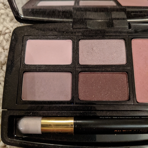 Butter London Glitz and Glamour palette - Picture 3 of 6